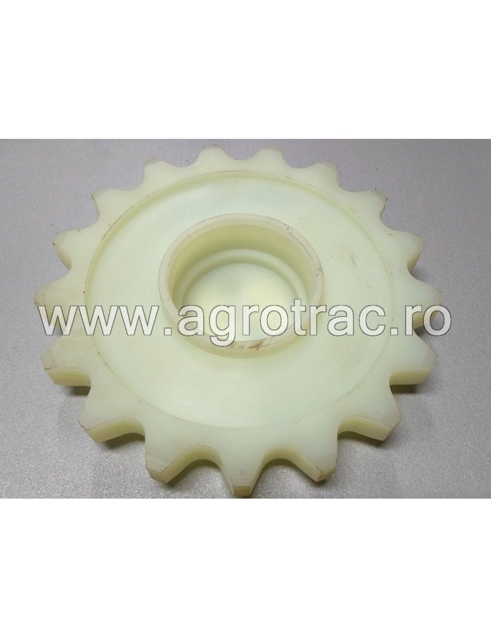 Pinion plastic 695019