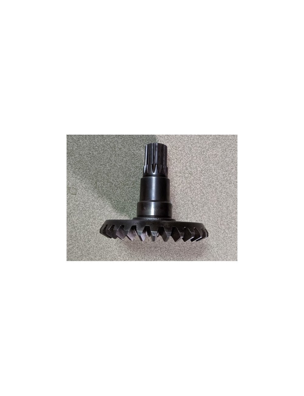 Pinion 613923.0 pentru combina/heder Claas