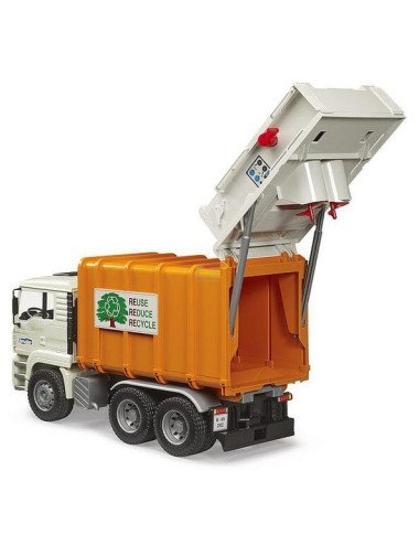 Camion de gunoi MAN TGA Bruder 1:16 cu încărcare în spate